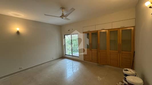 Savoy Residence Flat Sized 3650 Square Feet