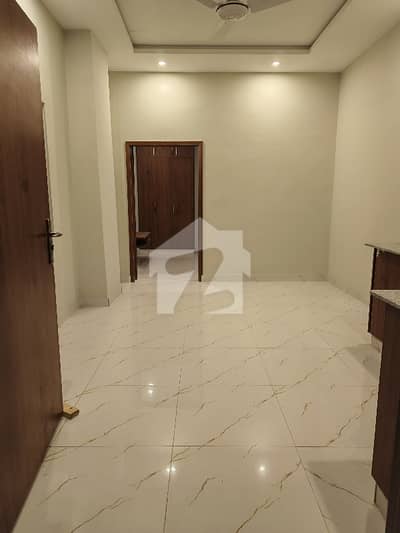 Prime Location 640 Square Feet Flat Available For Sale In Peshawar Road If You Hurry