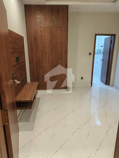 Prime Location 610 Square Feet Spacious Flat Available In Peshawar Road For sale Prime Location 610 Square Feet Spacious Flat Available In Peshawar Road For sale