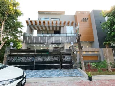 10 MARLA LUXURY HOUSE FOR SALE