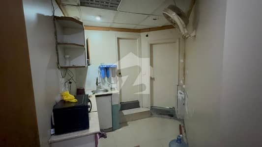 MAIN SHAHRAH-E-FAISAL WELL MAINTAINED OFFICE AVAILABLE FOR RENT 1 CAR PARKING 24/7 BUILDING