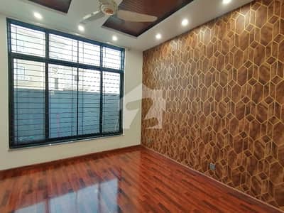 House For Grabs In 5 Marla Sabzazar Scheme