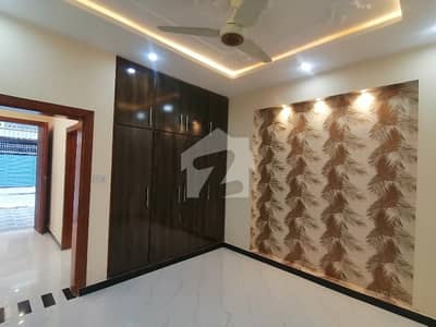 Avail Yourself A Great 10 Marla House In Sabzazar Scheme Avail Yourself A Great 10 Marla House In Sabzazar Scheme