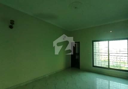 Sabzazar Scheme Lower Portion Sized 5 Marla For Rent