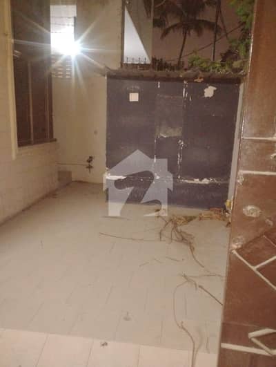 300 Sq Ft Flat Available For Rent VIP Location Of Shaheede Millat Road