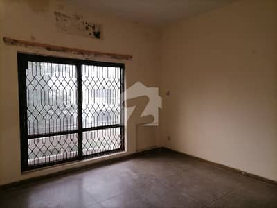 Prime Location Askari 5 Flat Sized 10 Marla Is Available