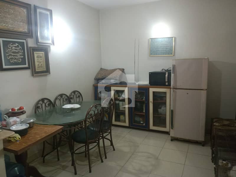 1 BEDROOM ATTACHED BATH LOUNGE APARTMENT 1 BEDROOM ATTACHED BATH LOUNGE APARTMENT