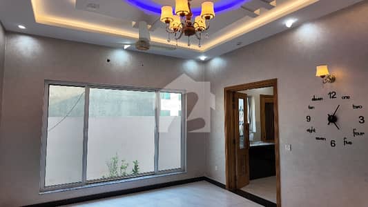 Idyllic Prime Location House Available In Askari 5 For Sale