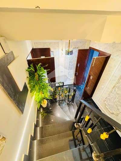 Facing Park 10 Marla House Top-Class Finishing in a Peaceful Community For Sale In Phase 1 Central Block Bahria Orchard Raiwind Lahore
