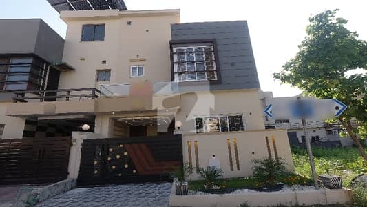 On Excellent Location Bahria Town Phase 8 - Rafi Block House Sized 5 Marla