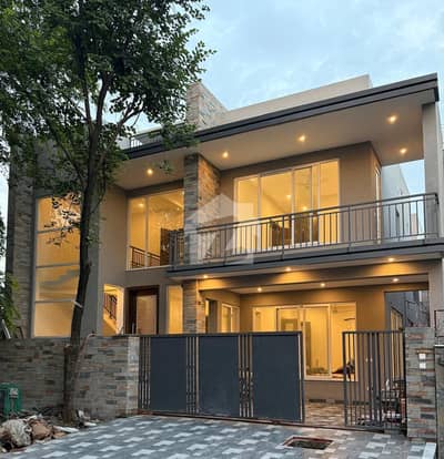 F-6 Brand New House Far Rent
