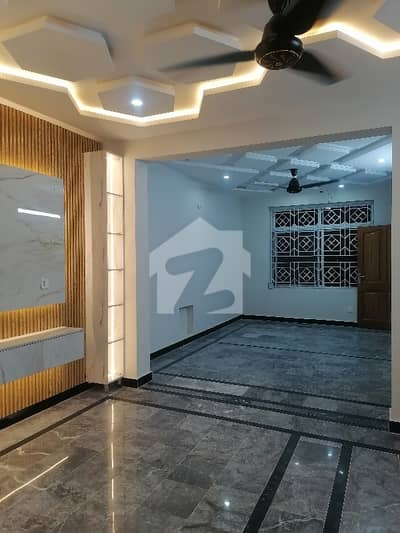 6 Marla Triple Story 6 Bed House Available For Sale Near Scheme 3