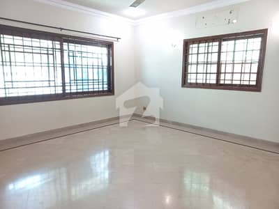 600 Yard Ground Portion For Rent
