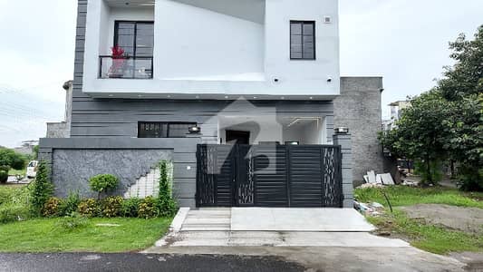 Aesthetic House Of 6 Marla For Sale Is Available Aesthetic House Of 6 Marla For Sale Is Available