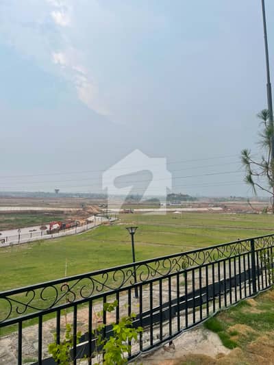مارگلہ انکلیو اسلام آباد میں 10 مرلہ رہائشی پلاٹ 4.7 کروڑ میں برائے فروخت۔