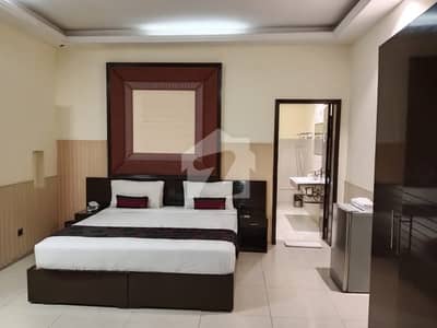 FULLY FURNISHED APARTMENT FOR RENT IN GULBERG