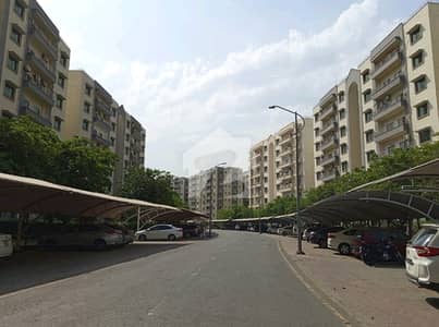 Flat In Askari 11 - Sector B Apartments Sized 10 Marla Is Available