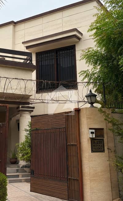Prime Location 300 Square Yards House For sale In DHA Phase 4