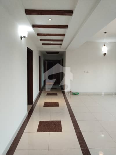 3 Bed Apartment Available For Sale in Askari 11 Lahore