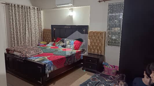 گلشنِ اقبال - بلاک 16 گلشنِ اقبال,گلشنِ اقبال ٹاؤن,کراچی میں 3 کمروں کا 6 مرلہ فلیٹ 4.0 کروڑ میں برائے فروخت۔