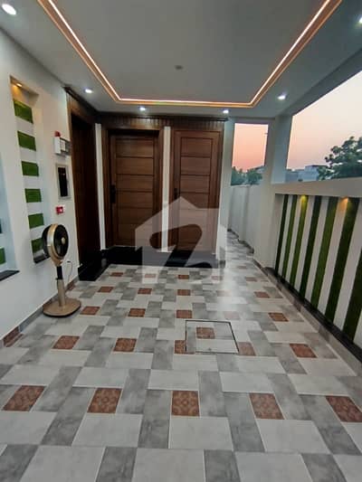 DHA RAHBAR PH 11 SECTOR 2 5M ULTRA MODERN DOUBEL UNIT HOUSE READY FOR THE SALE BLOCK M
