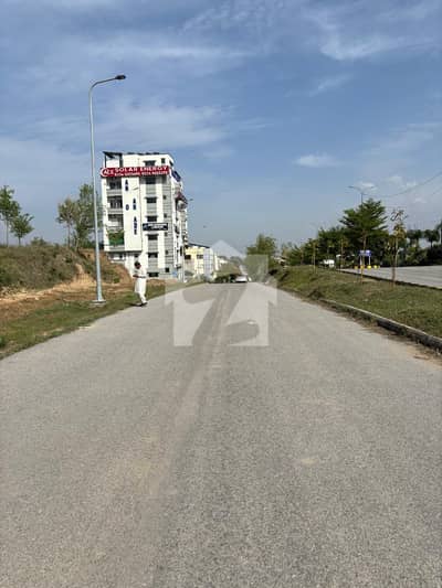 Beautiful Plot Available At Prime Location In C Ext
