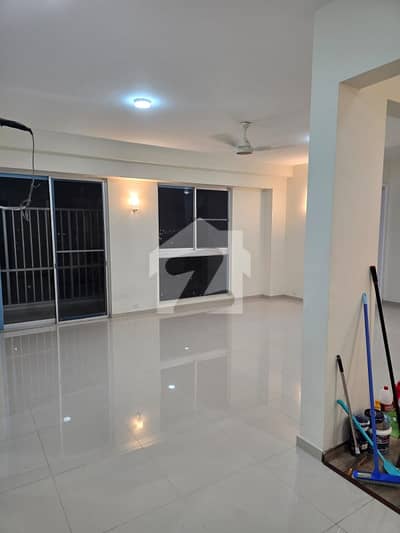 BRAND NEW APARTMENT FOR RENT IN LUCKY ONE BRAND NEW APARTMENT FOR RENT IN LUCKY ONE