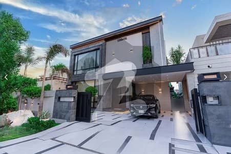 KANAL ULTRA MODERN SOLER INSTALL 12 KV AND FULLY FURNISHED BANGALOW FOR SALE NEAR TO GOLD CREAST MALL