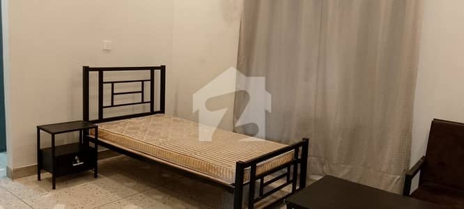 1 Bed In DHA Phase 1 For Rent