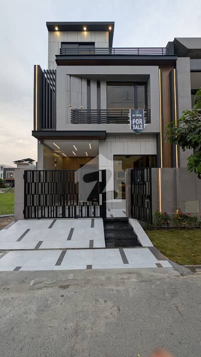 5 Marla Brand New House for Available for Sale