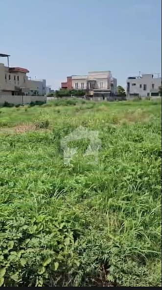 1 Kanal Corner Residential Plot For Sale In Ex-Air Avenue DHA Phase 8 Block-L 1 Kanal Corner Residential Plot For Sale In Ex-Air Avenue DHA Phase 8 Block-L