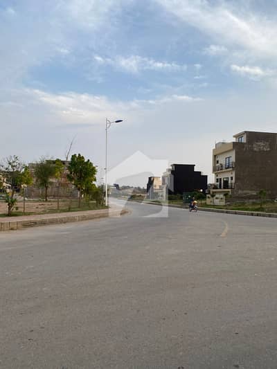 8 Marla Residential Plot For Sale Prime Location Only 70 Lakh