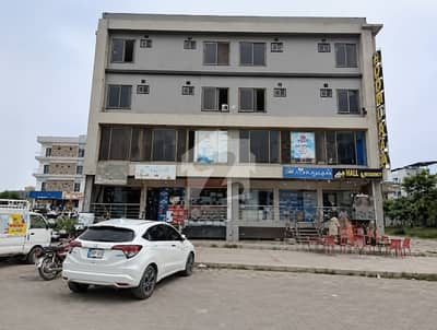 Functional Commercial Shop For Sale In Top City