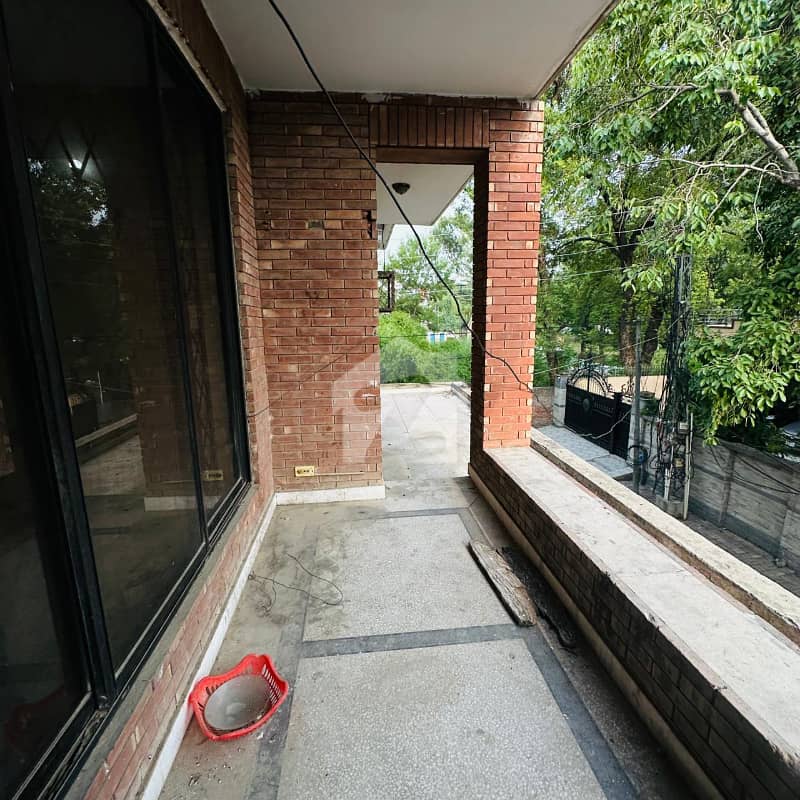 Upper Portion Available For Rent At Gulberg Upper Portion Available For Rent At Gulberg