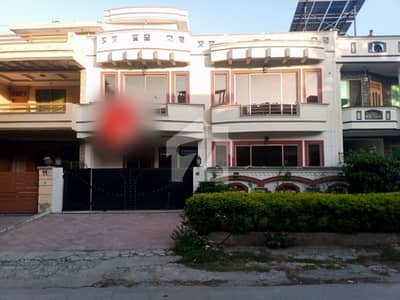 جی ۔ 9 اسلام آباد میں 3 کمروں کا 10 مرلہ زیریں پورشن 1.05 لاکھ میں کرایہ پر دستیاب ہے۔