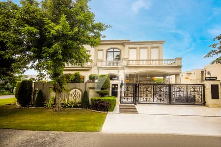 Luxurious 07-Bed Corner House for Rent in DHA Phase 6