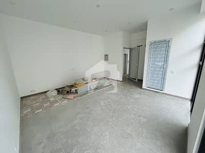 OFFICE AVAILABLE FOR RENT IN 100 YARDS COMMERCIAL BUILDING