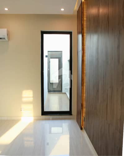 KANAL MODERN BUNGALOW FOR SALE NEAR RAYA