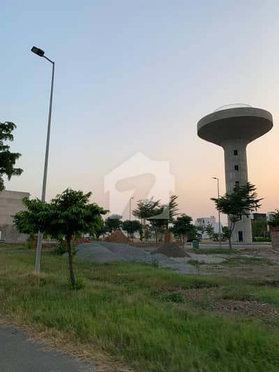 Looking For A Prime Location Residential Plot In Royal Palm City Gujranwala Looking For A Prime Location Residential Plot In Royal Palm City Gujranwala