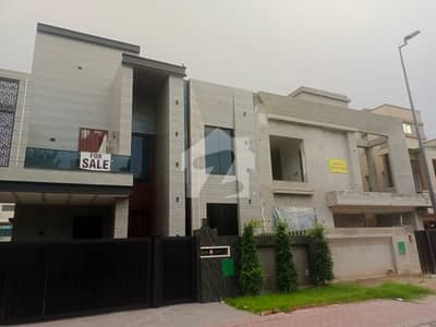 A Spacious 10 Marla House In Bahria Town - Johar Block