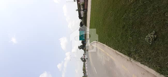 5.33Marla Commercial Plot Available For Sale At The 120'Wide Main Boulevard Of Bahria Nasheman Lahore