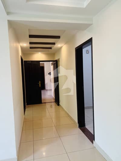 11 Marla Airport View Good Condition Flat For Rent 11 Marla Airport View Good Condition Flat For Rent