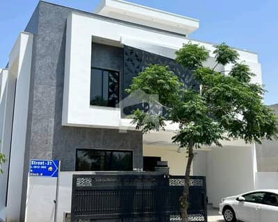 ٹاپ سٹی 1 - بلاک ڈی ٹاپ سٹی 1,اسلام آباد میں 6 کمروں کا 10 مرلہ مکان 5.85 کروڑ میں برائے فروخت۔