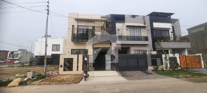Modern Design 5 Marla 3 Bed House Available For Sale In Paragon City Green Orchard