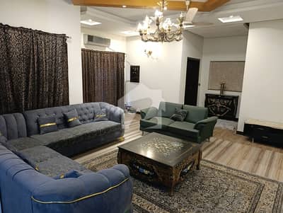 ڈی ایچ اے فیز 5 ڈی ایچ اے ڈیفینس,لاہور میں 5 کمروں کا 1 کنال مکان 2.75 لاکھ میں کرایہ پر دستیاب ہے۔ ڈی ایچ اے فیز 5 ڈی ایچ اے ڈیفینس,لاہور میں 5 کمروں کا 1 کنال مکان 2.75 لاکھ میں کرایہ پر دستیاب ہے۔