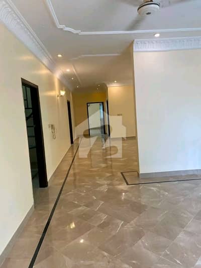 ڈی ایچ اے فیز 6 ڈی ایچ اے ڈیفینس,کراچی میں 3 کمروں کا 1 کنال بالائی پورشن 2.35 لاکھ میں کرایہ پر دستیاب ہے۔ ڈی ایچ اے فیز 6 ڈی ایچ اے ڈیفینس,کراچی میں 3 کمروں کا 1 کنال بالائی پورشن 2.35 لاکھ میں کرایہ پر دستیاب ہے۔