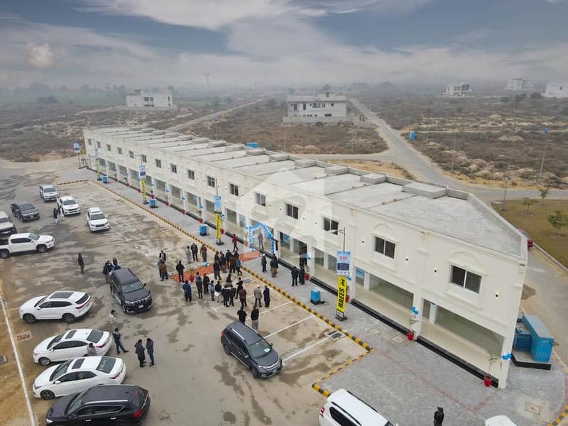 ڈی ایچ اے ڈیفینس بہاولپور میں 2 مرلہ Studio دکان 1.95 کروڑ میں برائے فروخت۔ ڈی ایچ اے ڈیفینس بہاولپور میں 2 مرلہ Studio دکان 1.95 کروڑ میں برائے فروخت۔