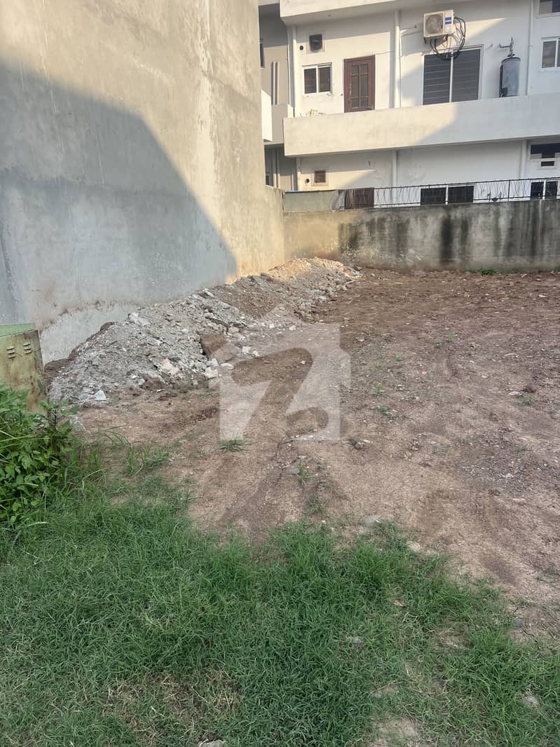 ڈی ۔ 12/4 ڈی ۔ 12,اسلام آباد میں 4 مرلہ رہائشی پلاٹ 3.2 کروڑ میں برائے فروخت۔ ڈی ۔ 12/4 ڈی ۔ 12,اسلام آباد میں 4 مرلہ رہائشی پلاٹ 3.2 کروڑ میں برائے فروخت۔