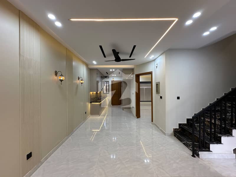 Brand New Designer House With A+ Construction Brand New Designer House With A+ Construction