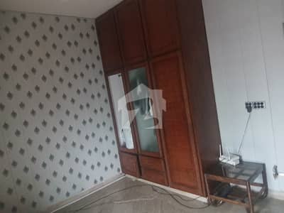 Allama Iqbal Town 10 Marla Portion 3 bedroom with bath